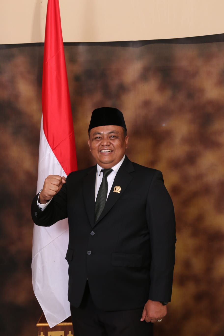 Mujibul Umam, S.E.M.IP.